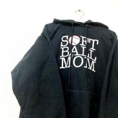 SOFTBALL MOM Hanes　ソフトボール プルオーバーパーカー