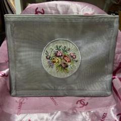 Petit Point 刺繍花柄ポーチ 大きめ８日まで特別値下げ