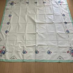 新品未使用シミあり刺繍マルチカバー