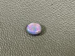 天然　ブラックオパールルース サイズ約5×4.1ミリ　0.35ct