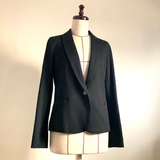 【未使用タグ付き】INDIVI ニットジャケット　38 サテン衿　鹿子　黒
